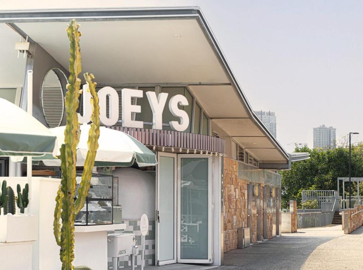 Once A Florist, Now Your Unique 5-bedroom In Apartment Brisbane